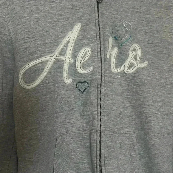 WOMANS MED AEROPOSTALE GRAY HOODIE SWEATSHIRT JACKET APPLIQUES RHINESTONE HEART - Picture 2 of 4
